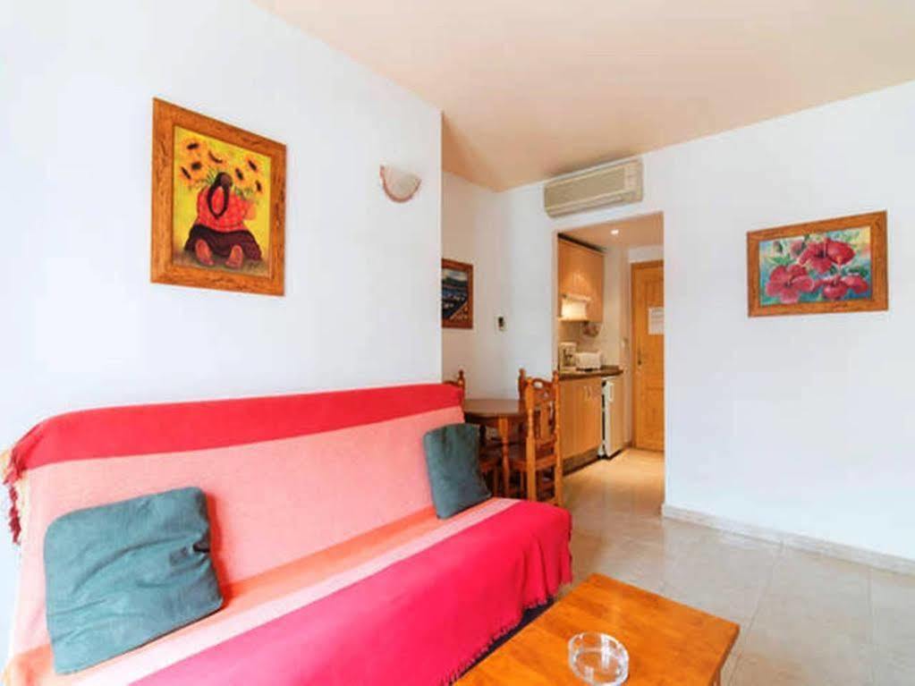 Vicenta Apartaments 토레몰리노스 외부 사진